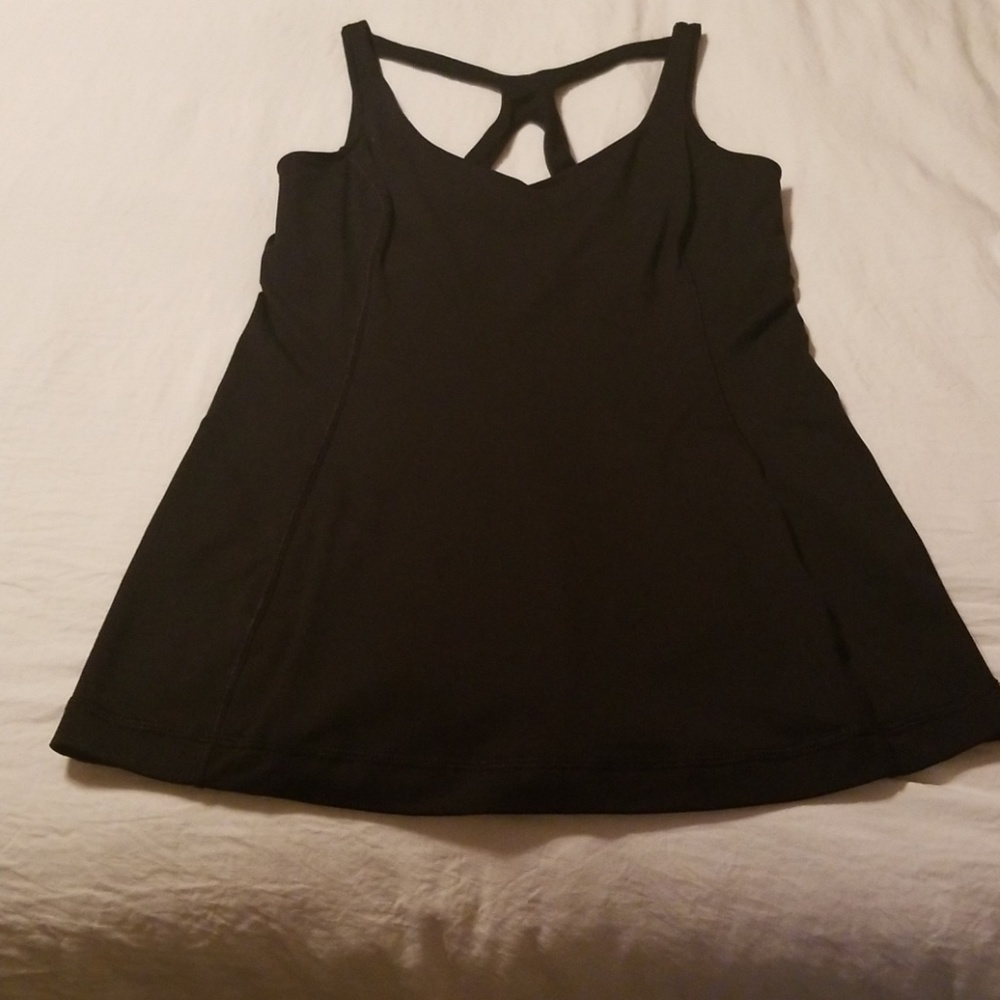 Black workout top